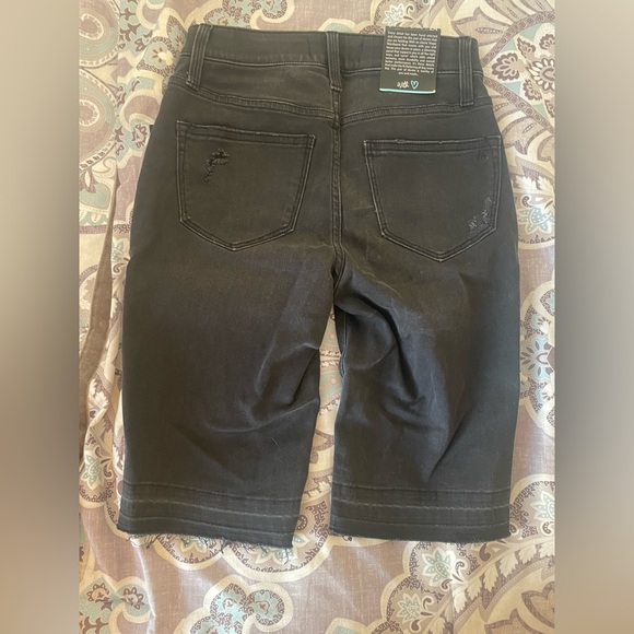 Lularoe Bermuda shorts - Picture 3 of 3